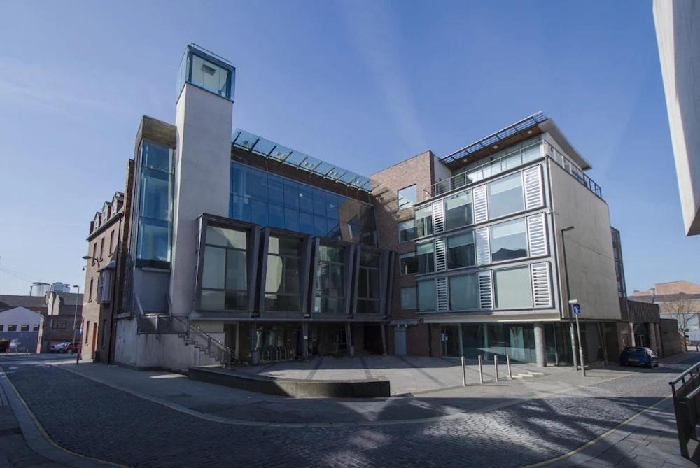 Signature Living Bold Street